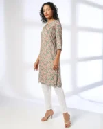 Women Paisley Print Straight Kurta With Neck Tie-Up - Image 4
